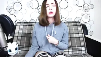 kira_tumanova straddled cock and moans loudly