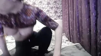 hotfallingdevil fucks in home video