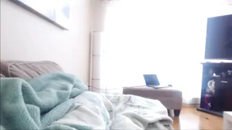 Missbehavin26 Mature bitch spreads her sexy legs