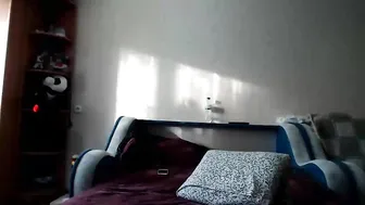 qeensgambit Baby pulls both holes