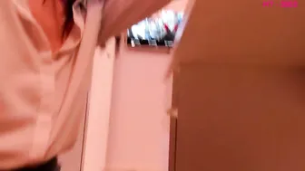 wh4thefuck Cute girl pulls sex lips