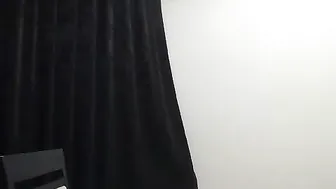 97kate Naughty bitch jerking on her pussy with sex toys