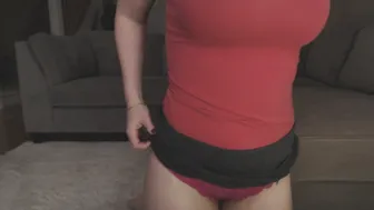 Missbehavin26 Juicy slut fucks pussy with phallus