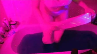 sweetariaa Attractive cockroach shows tanned body