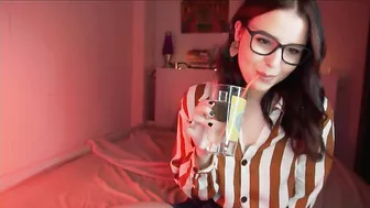 sweetariaa Sexy women suck guy dick