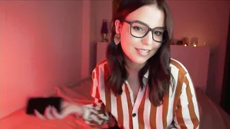 sweetariaa Sexy women suck guy dick