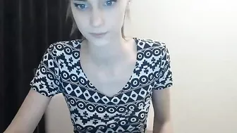 97kate Charming chicks having fun in a pose