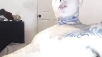 ggwicked Full breasted girl caresses shaved cunt
