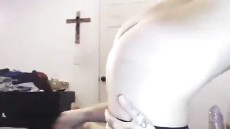 ggwicked masturbating pussy through panties