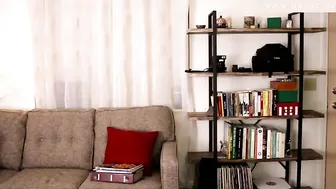 maevesucks Petite babe masturbates pussy