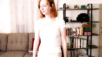 maevesucks Petite babe masturbates pussy