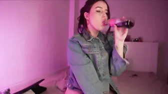 sweetariaa Sexy blonde fucks sex lips