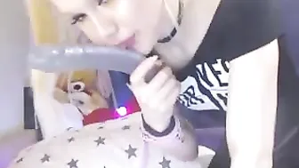 blondelashes19 Shy doll fucks pussy with dildos