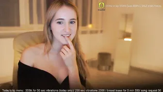 laila_lorenn3 sex show