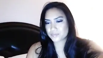 ExoticLilyXO Petite brunette babe sucking dildo