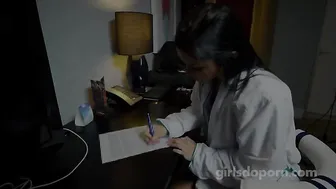 GirlsDoPorn Gorgeous milf fucks pussy