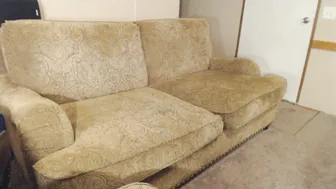 Messy Jessy Bright princess turns on appetizing body