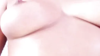 adrianabella Tender small fucks herself in the pussy