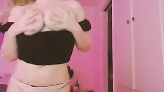 Bleu as a hottie