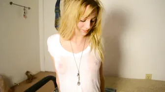 Chezza Luna Elegant slut caresses shaved pussy