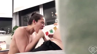 Dani_Daniels Busty wench pulls pussy