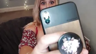 GameofBoobs Hot prostitute poses in shorts