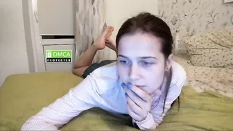 wild_kitti Amazing slut pulls vaginal opening