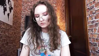 kim_riddle Luxurious bitch juicy handjob vagina