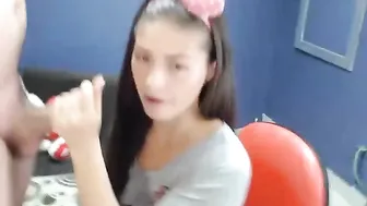 kate_xlove Mature bitch fucks both slots hard