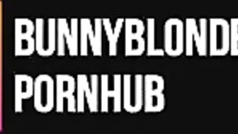 bunnyblonde Great bitch wore a mask and fucks with a toy