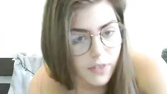 daisywhitexo advertising promo video charming bitch