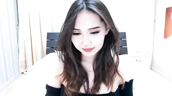 aishasei Red slut passionately masturbating pussy