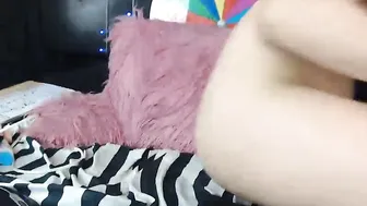 andreadear Sexy female agreed to group sex at home