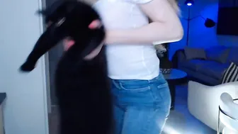 alexis dancing at the pole