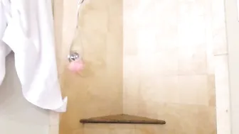 rocknrose Charming bitch shows breasts