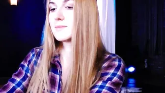 rocknrose Busty  cam girl  Masturbates Cunt