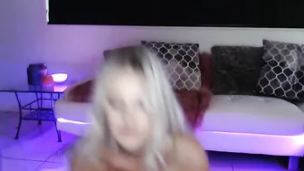 alicexmaia Cute mare gently masturbates pussy