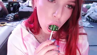 ivysrevenge Thick mare pulls off with a dildo