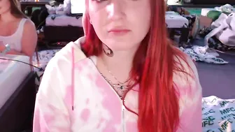 ivysrevenge Thick mare pulls off with a dildo