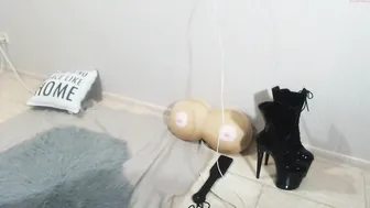 ohmymel masturbating and playing with her pussy