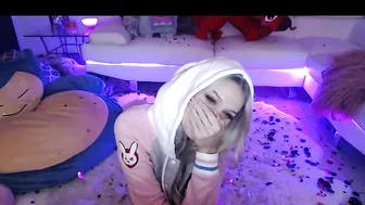 alicexmaia Spicy slut excites puffy forms