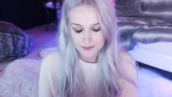 alicexmaia cumming heavily before webcam