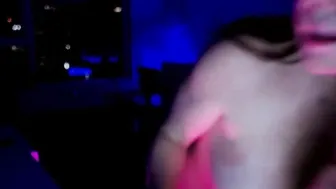 ivygrace sweet pussy pulls the cap