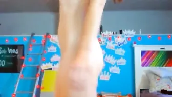 MissMolly Naughty mare fucks her anus