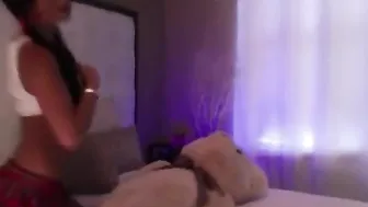 LexiVixi and a spray of pleasure