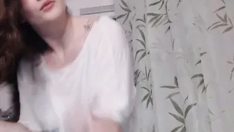 robyn___ jerking off sitting on the edge of the bed