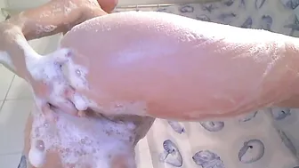 dyanamite Lustful woman fucks vagina with sex toy