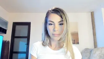 alesia__ Adorable slut relish both holes