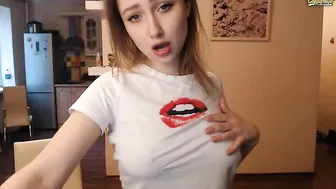 lolly__pop flows from all holes