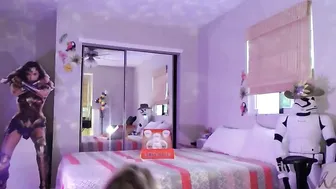 missjade Busty babe gently pulls pussy